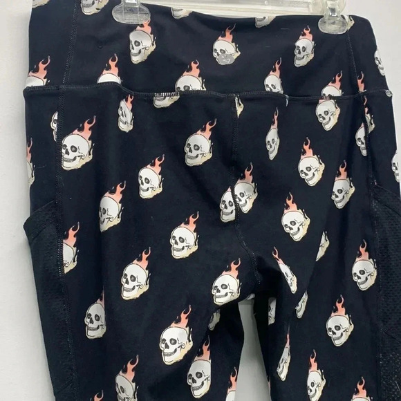 Torrid Active Leggings Athletic Pants Pockets Skull Flames Black Plus Size 2X - Picture 11 of 12